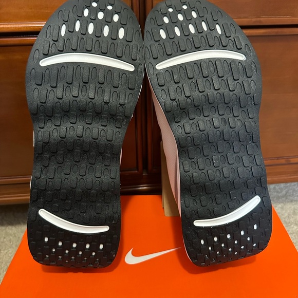 WOMEN'S NIKE PROMINA TRAINING SHOES: Shipping is free - Picture 5 of 12